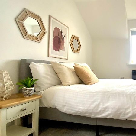 Modern 2 Bed Apartment/Free Parking/Near City/Self-Check In Handsworth Bagian luar foto