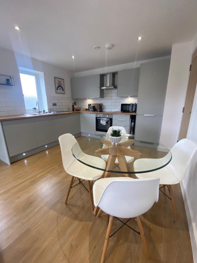 Modern 2 Bed Apartment/Free Parking/Near City/Self-Check In Handsworth Bagian luar foto