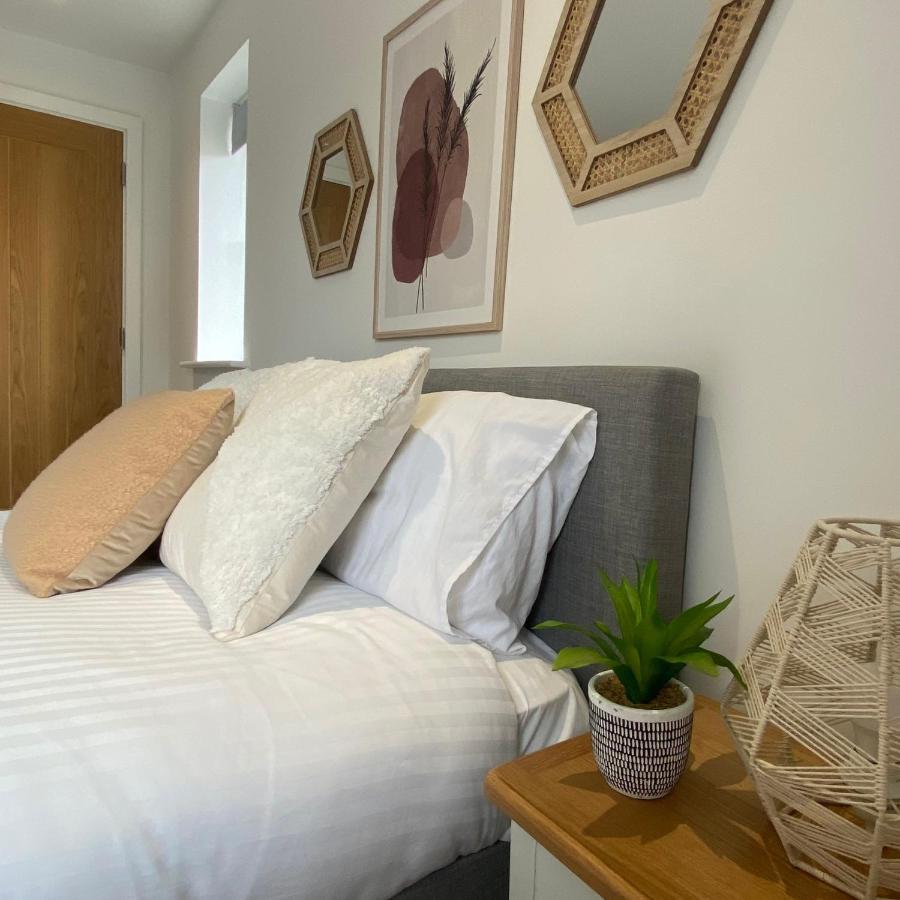Modern 2 Bed Apartment/Free Parking/Near City/Self-Check In Handsworth Bagian luar foto