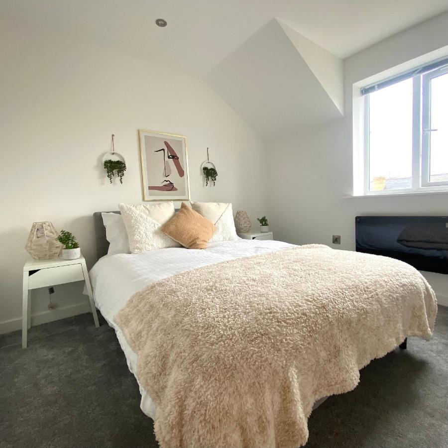 Modern 2 Bed Apartment/Free Parking/Near City/Self-Check In Handsworth Bagian luar foto